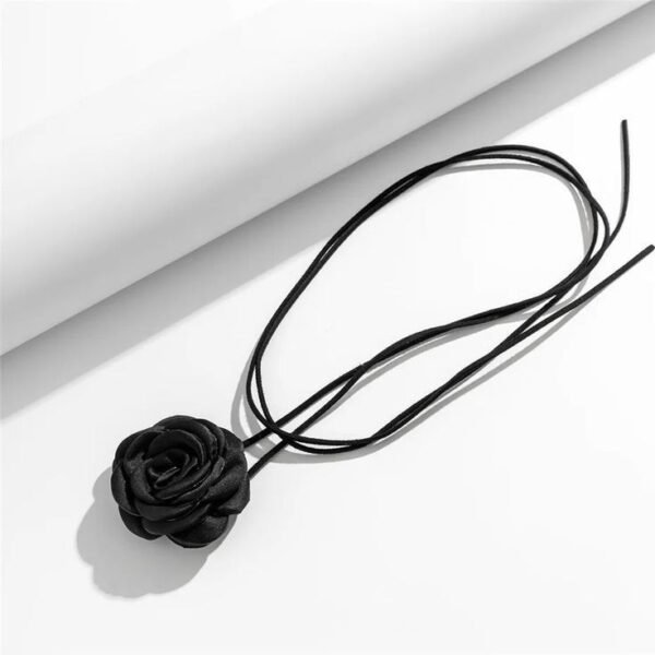 Flowery Choker